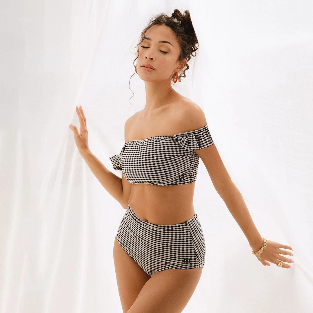 Hamptons Bella Crop, Black 5 Hamptons Bella Crop, Black - Image 5