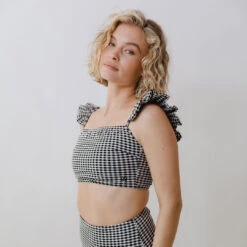 Hamptons Bella Crop, Black 18 Hamptons Bella Crop, Black -Swimwear Specialty Shop 369A0378